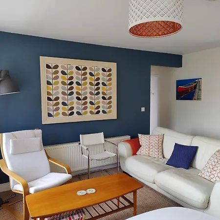 Crow's Nest - 3 - Self Catering Glandore